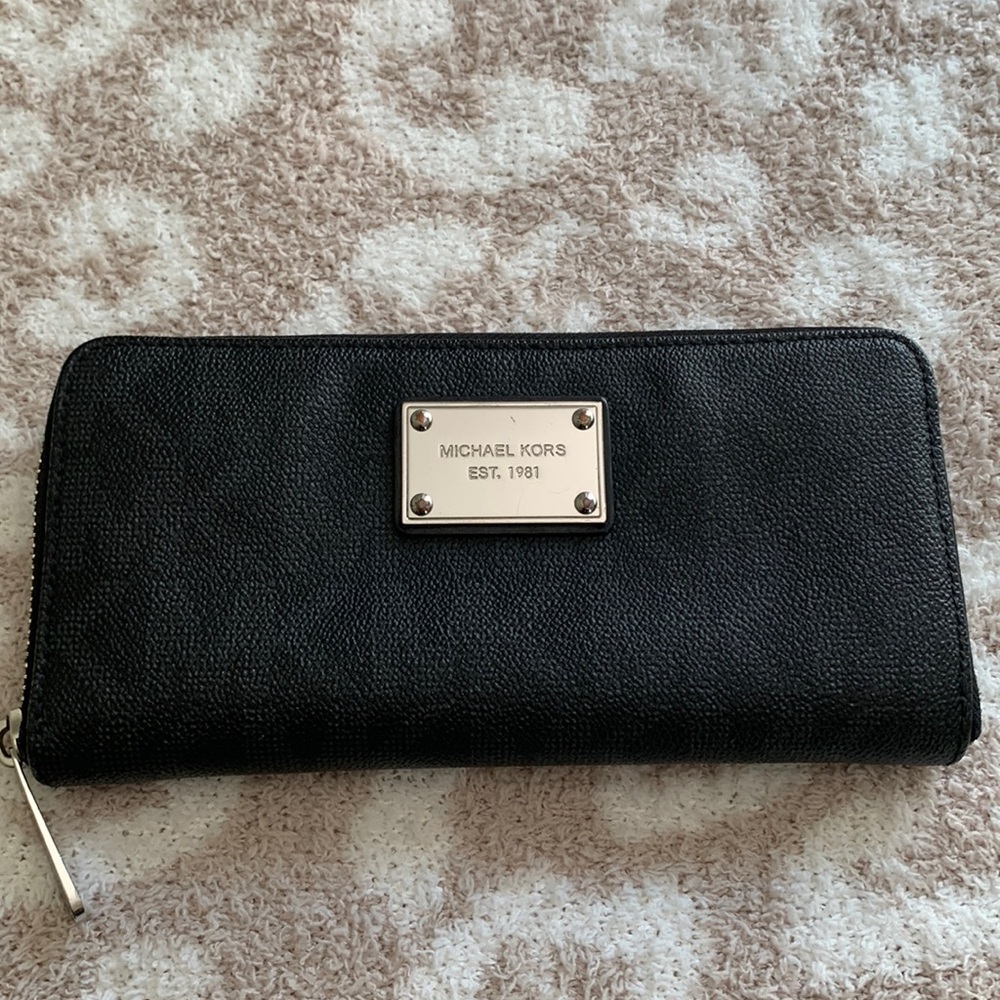 Michael Kors wallet